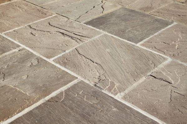 Cost of Paving Tile Installation in Laguna Niguel